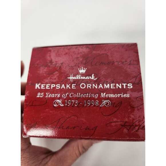 VTG 1998 Hallmark Timber Wolves At Play Majestic Wilderness Keepsake Ornament - Picture 5 of 14